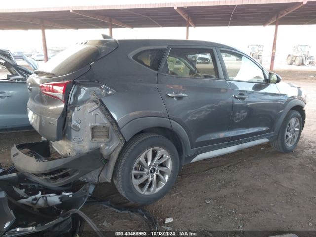 Photo 3 VIN: KM8J3CA47JU738625 - HYUNDAI TUCSON 