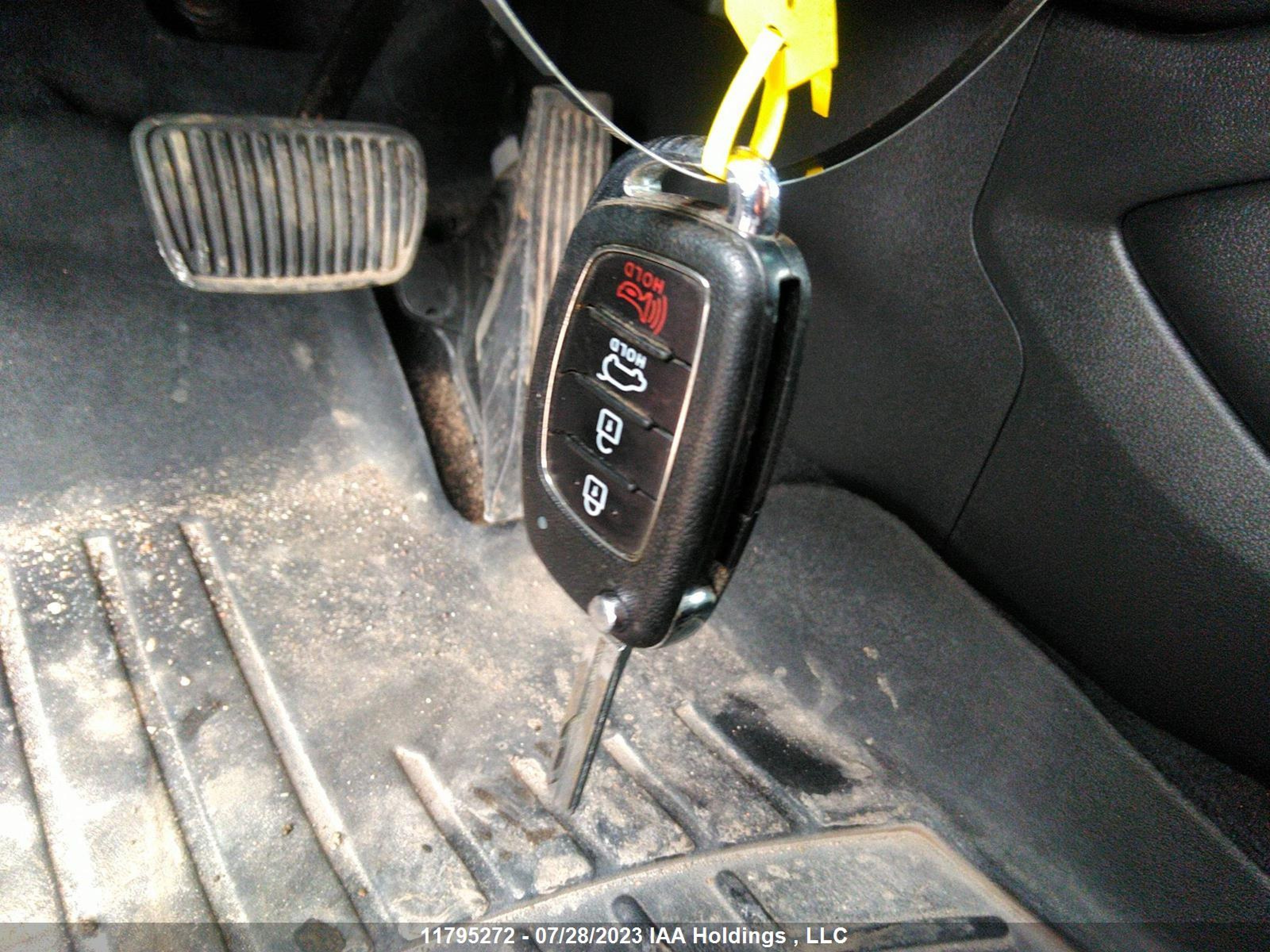 Photo 10 VIN: KM8J3CA47KU004875 - HYUNDAI TUCSON 