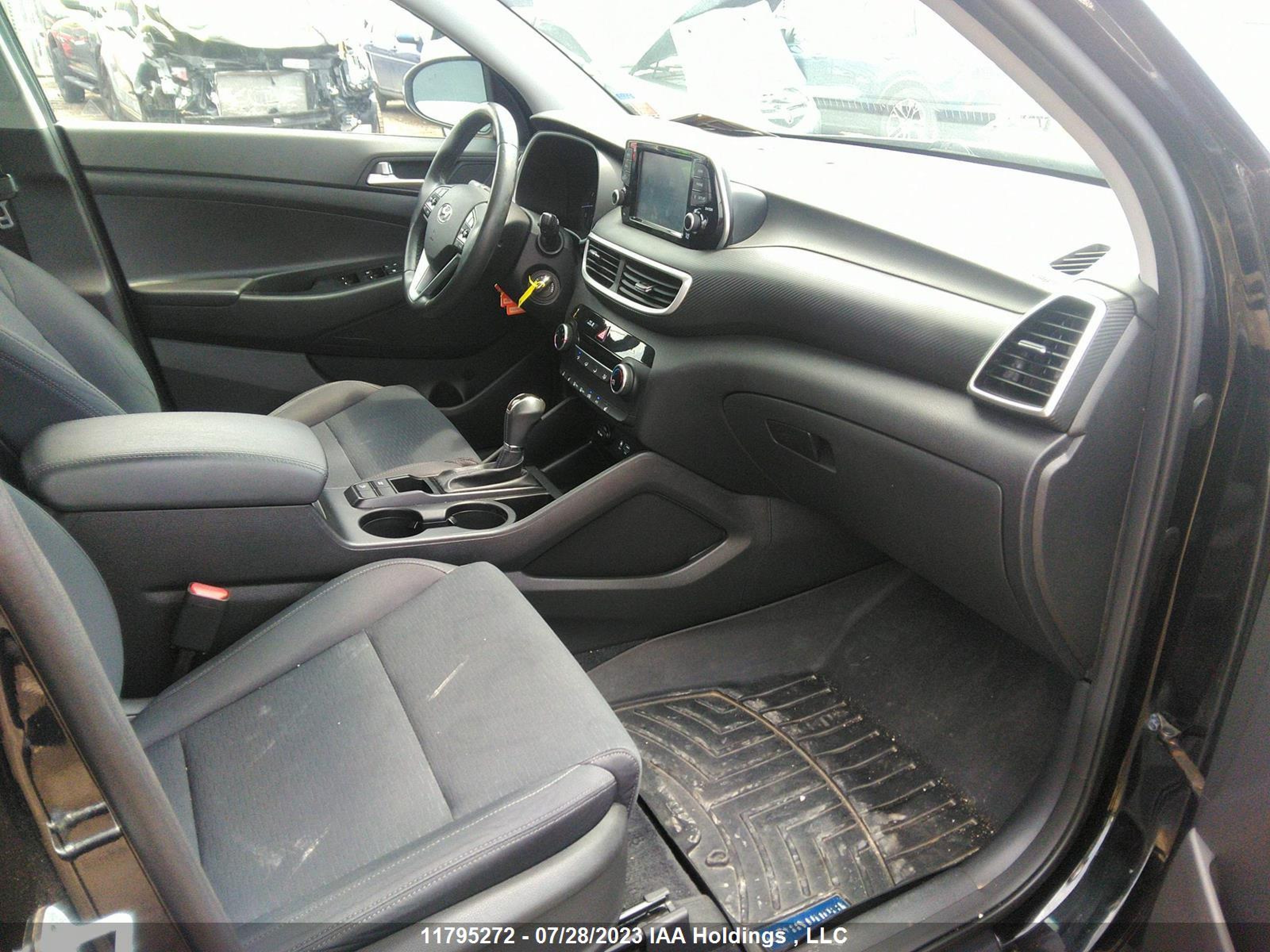 Photo 4 VIN: KM8J3CA47KU004875 - HYUNDAI TUCSON 