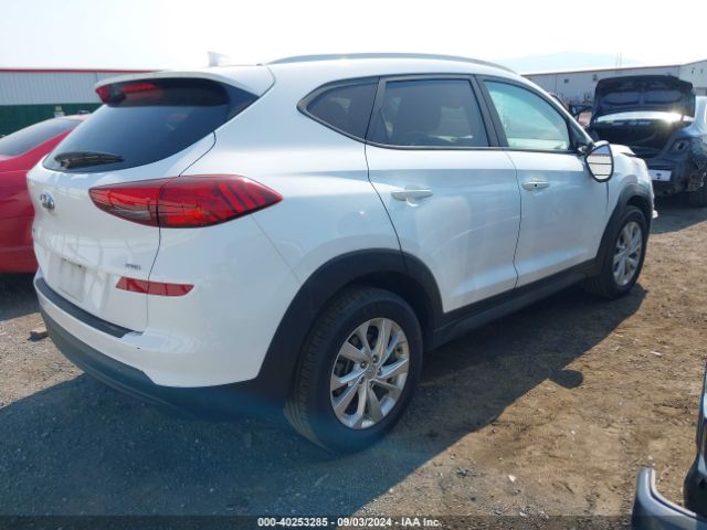 Photo 3 VIN: KM8J3CA47LU104833 - HYUNDAI TUCSON 