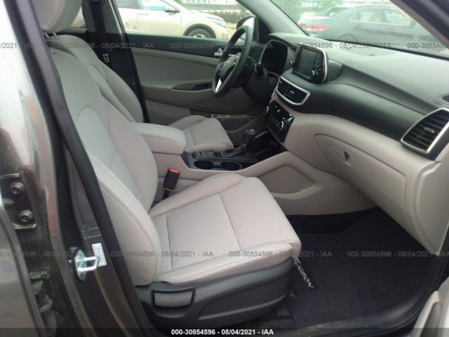 Photo 4 VIN: KM8J3CA47LU172145 - HYUNDAI TUCSON 