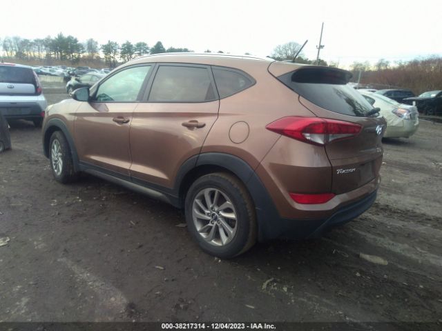 Photo 2 VIN: KM8J3CA48GU039867 - HYUNDAI TUCSON 