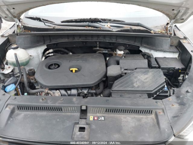 Photo 9 VIN: KM8J3CA48GU077485 - HYUNDAI TUCSON 