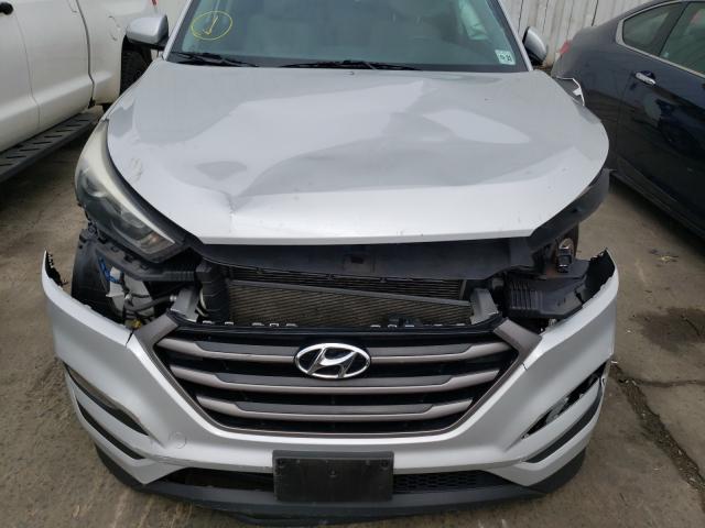 Photo 6 VIN: KM8J3CA48GU090978 - HYUNDAI TUCSON LIM 