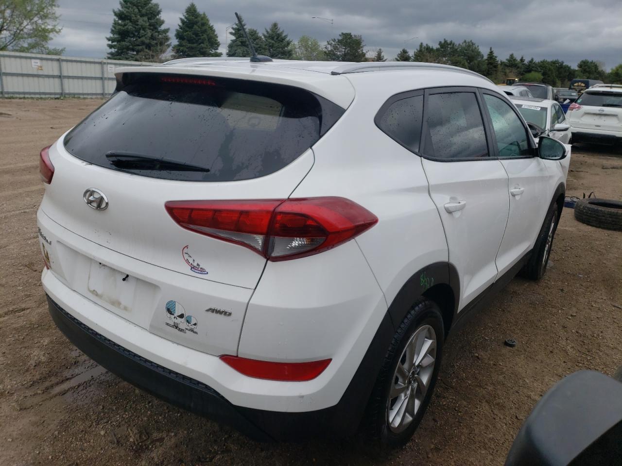 Photo 2 VIN: KM8J3CA48GU154033 - HYUNDAI TUCSON 