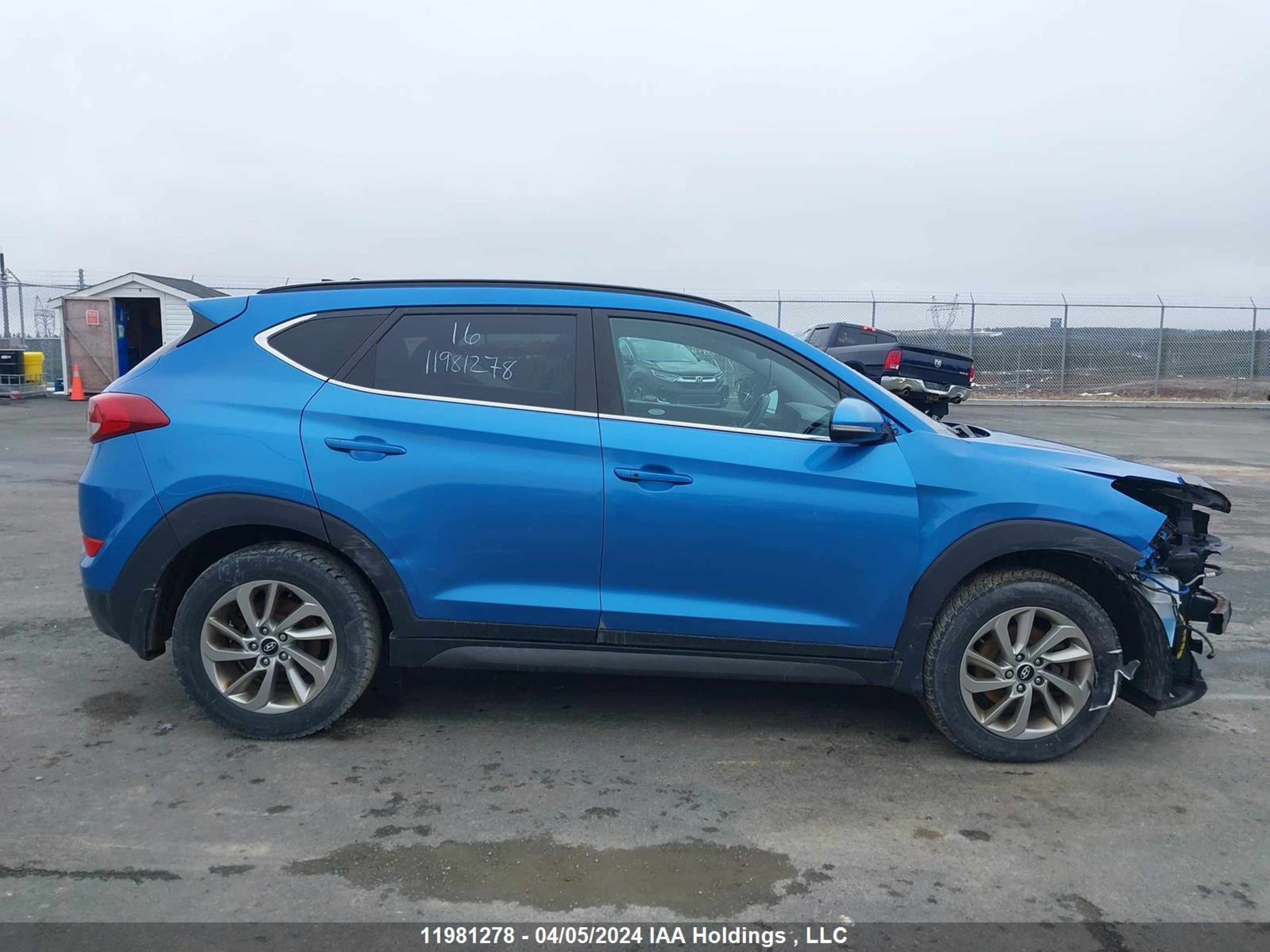 Photo 13 VIN: KM8J3CA48GU166151 - HYUNDAI TUCSON 