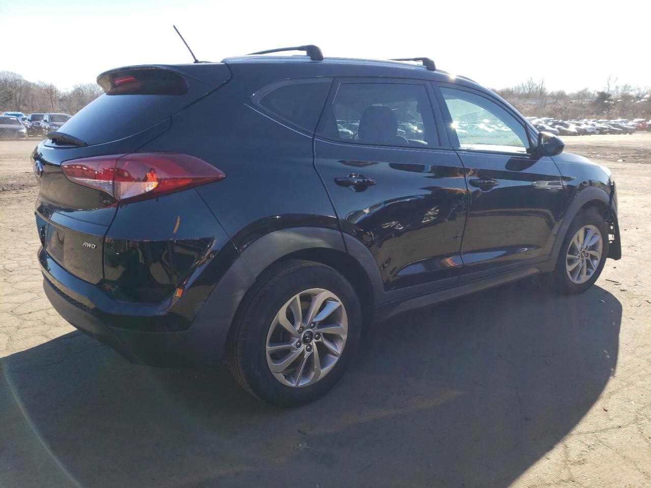 Photo 2 VIN: KM8J3CA48GU250910 - HYUNDAI TUCSON 