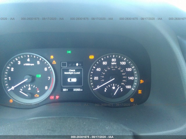 Photo 6 VIN: KM8J3CA48HU434732 - HYUNDAI TUCSON 