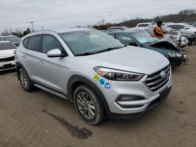 Photo 3 VIN: KM8J3CA48HU590530 - HYUNDAI TUCSON 