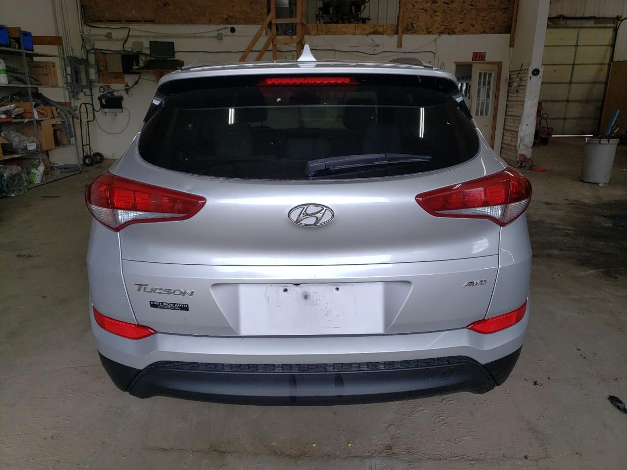 Photo 5 VIN: KM8J3CA48JU762335 - HYUNDAI TUCSON 