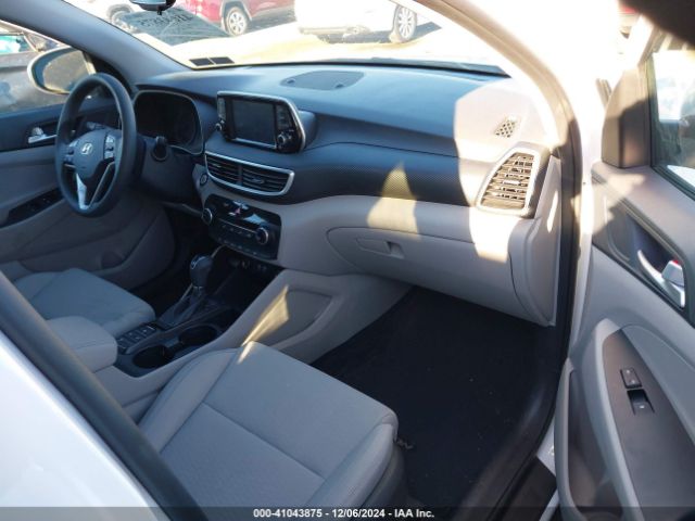 Photo 4 VIN: KM8J3CA48KU007686 - HYUNDAI TUCSON 