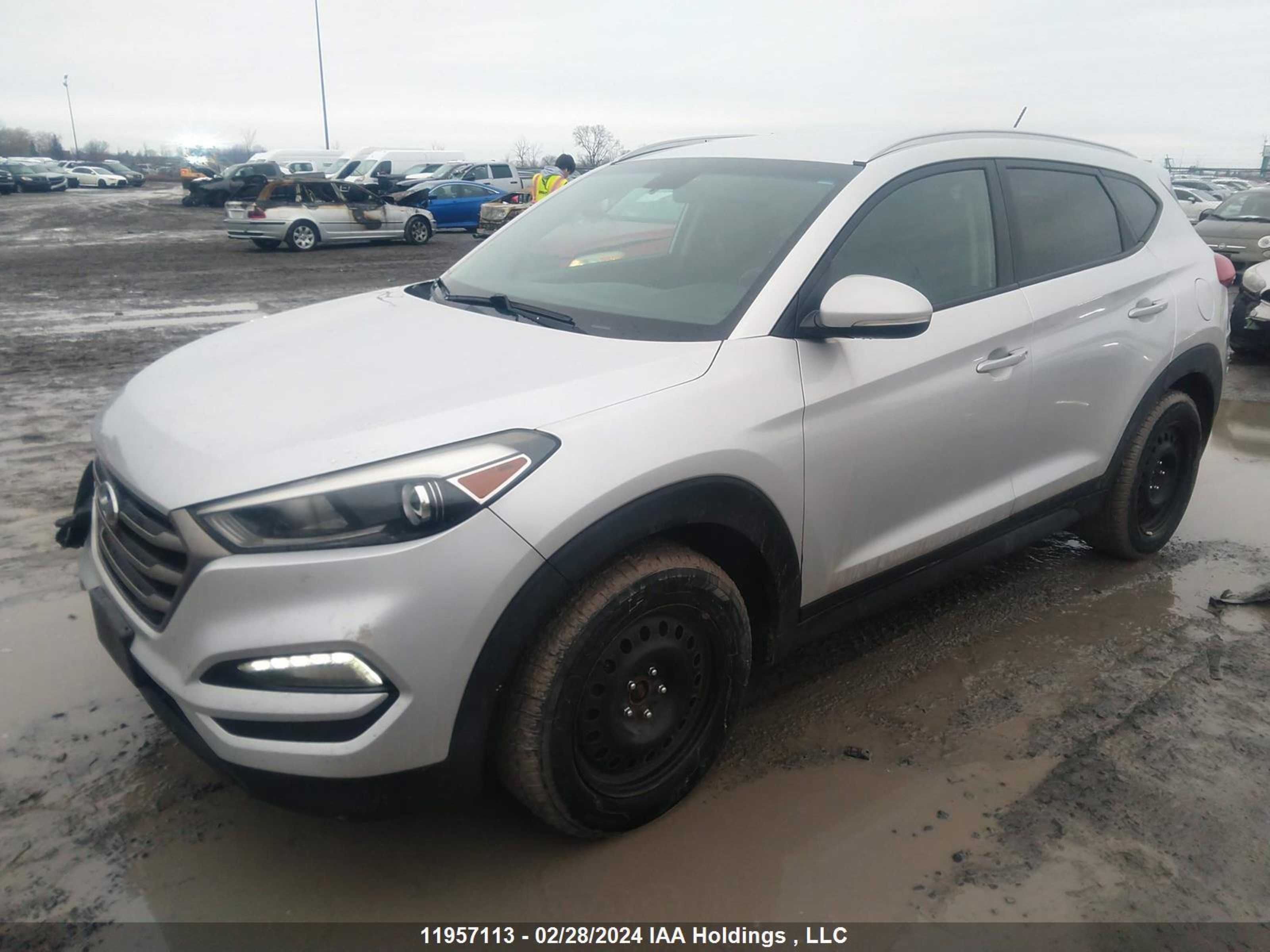 Photo 1 VIN: KM8J3CA49GU082615 - HYUNDAI TUCSON 