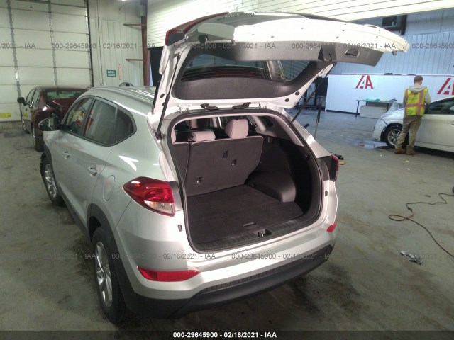 Photo 2 VIN: KM8J3CA49GU137855 - HYUNDAI TUCSON 