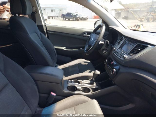 Photo 4 VIN: KM8J3CA49GU145129 - HYUNDAI TUCSON 