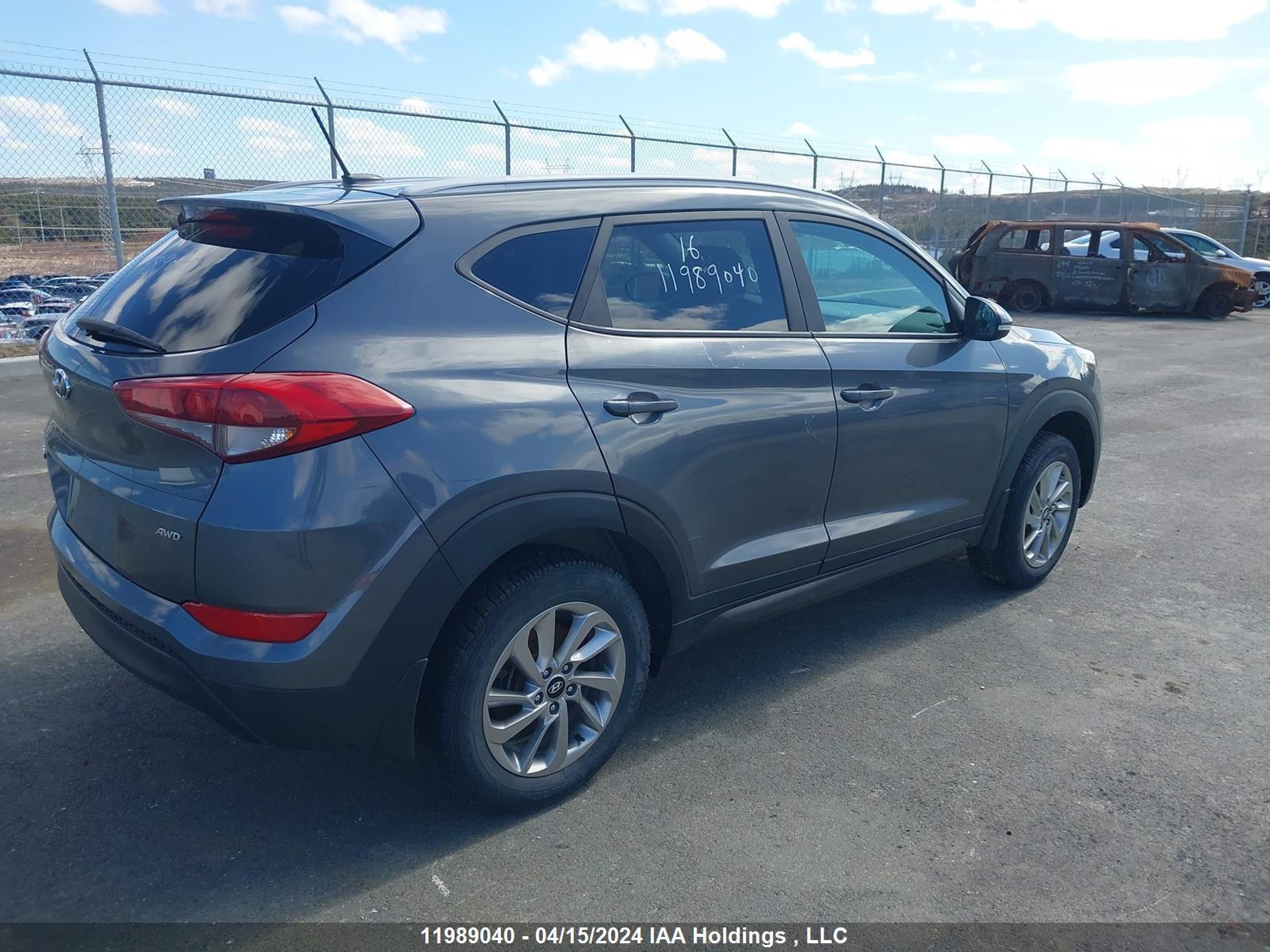 Photo 3 VIN: KM8J3CA49GU165915 - HYUNDAI TUCSON 