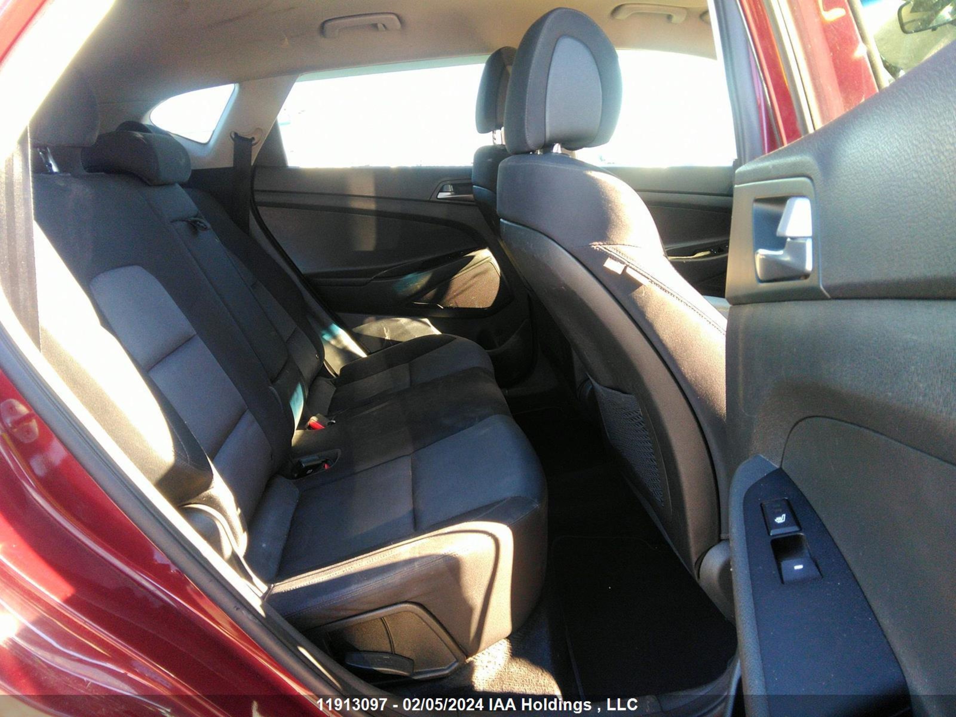 Photo 7 VIN: KM8J3CA49HU303213 - HYUNDAI TUCSON 