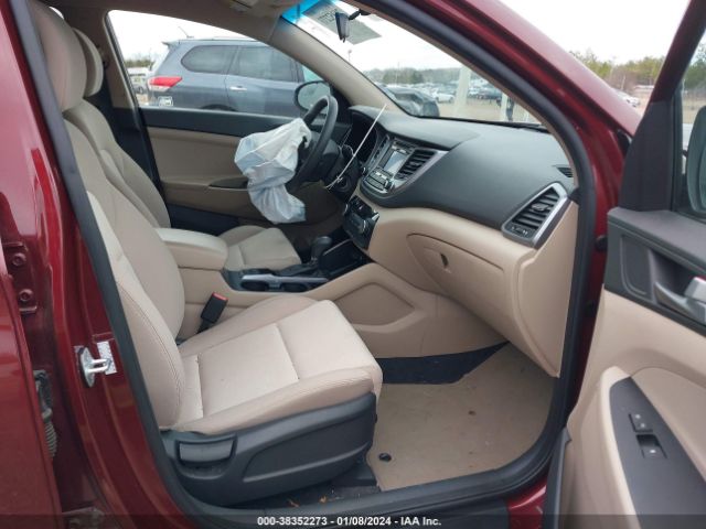 Photo 4 VIN: KM8J3CA49HU401318 - HYUNDAI TUCSON 