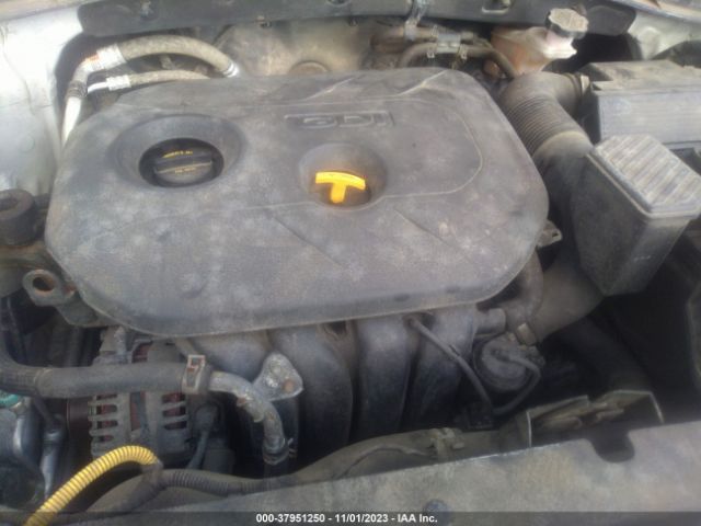 Photo 9 VIN: KM8J3CA49JU604070 - HYUNDAI TUCSON 