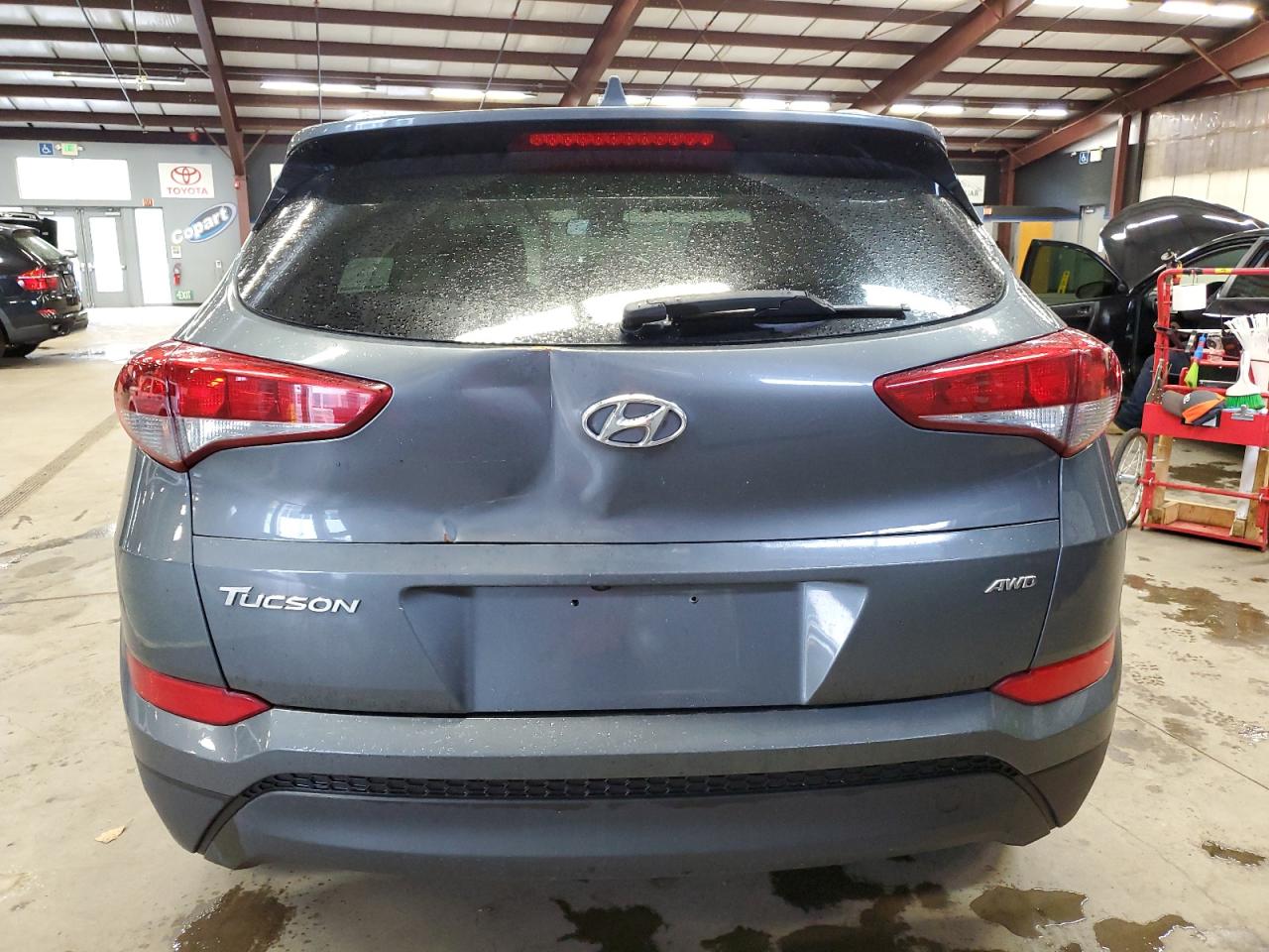 Photo 5 VIN: KM8J3CA49JU611567 - HYUNDAI TUCSON 