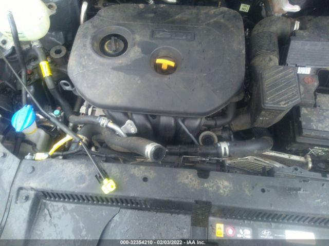 Photo 9 VIN: KM8J3CA49JU624318 - HYUNDAI TUCSON 