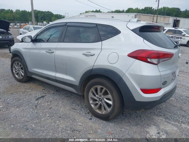 Photo 2 VIN: KM8J3CA49JU676693 - HYUNDAI TUCSON 