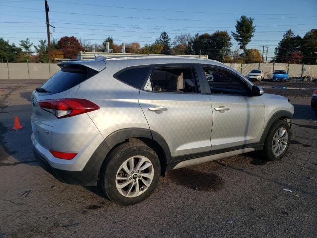 Photo 2 VIN: KM8J3CA49JU736651 - HYUNDAI TUCSON 