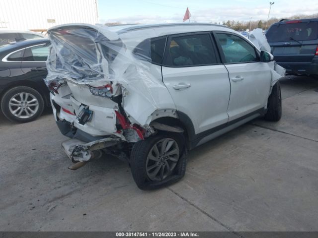 Photo 3 VIN: KM8J3CA49JU738187 - HYUNDAI TUCSON 