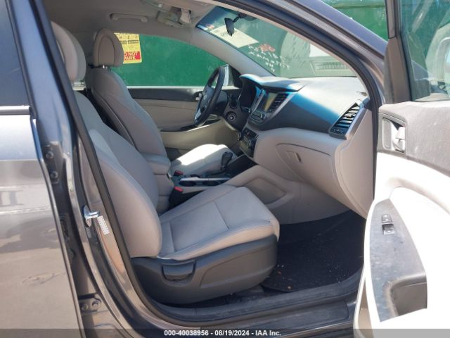 Photo 4 VIN: KM8J3CA49JU741235 - HYUNDAI TUCSON 