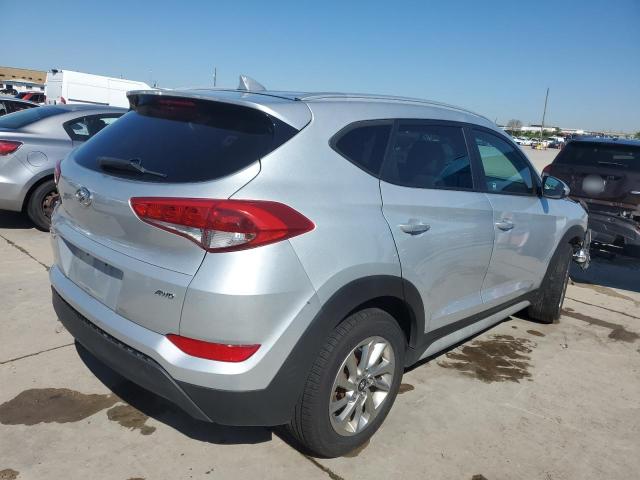 Photo 2 VIN: KM8J3CA49JU754163 - HYUNDAI TUCSON 