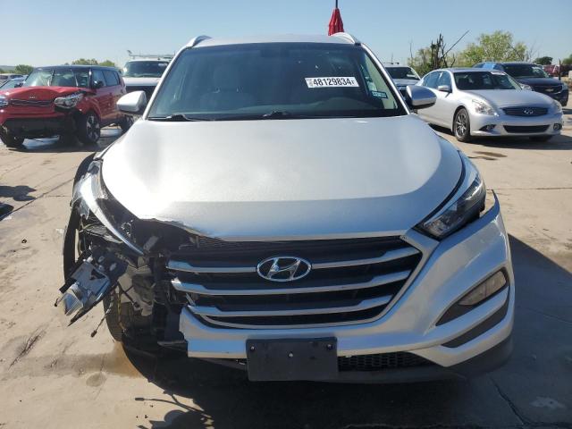 Photo 4 VIN: KM8J3CA49JU754163 - HYUNDAI TUCSON 