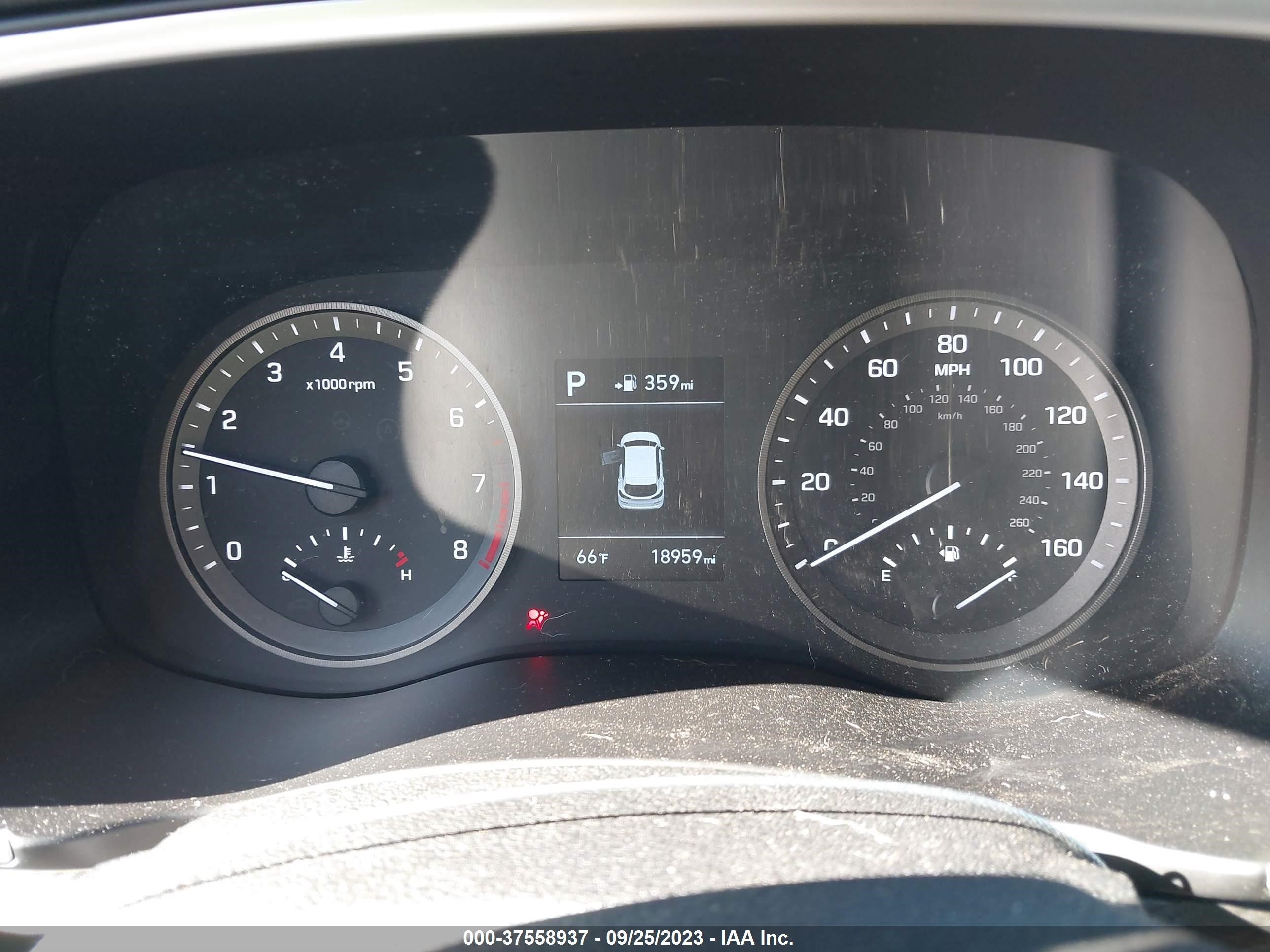 Photo 6 VIN: KM8J3CA49KU847119 - HYUNDAI TUCSON 