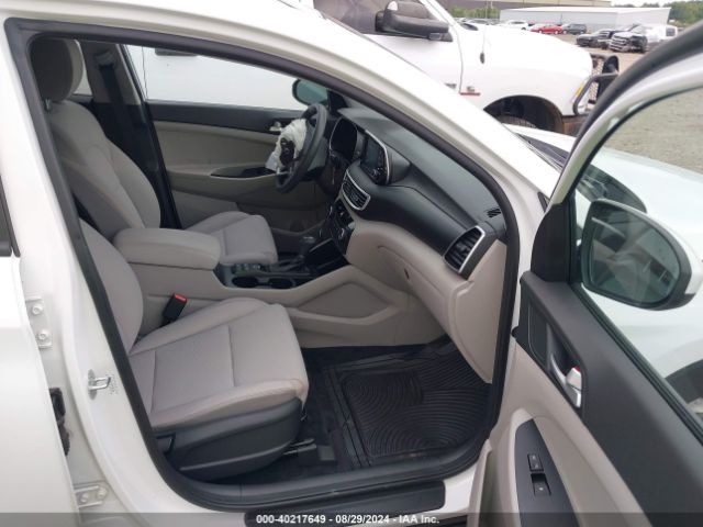 Photo 4 VIN: KM8J3CA49MU303254 - HYUNDAI TUCSON 