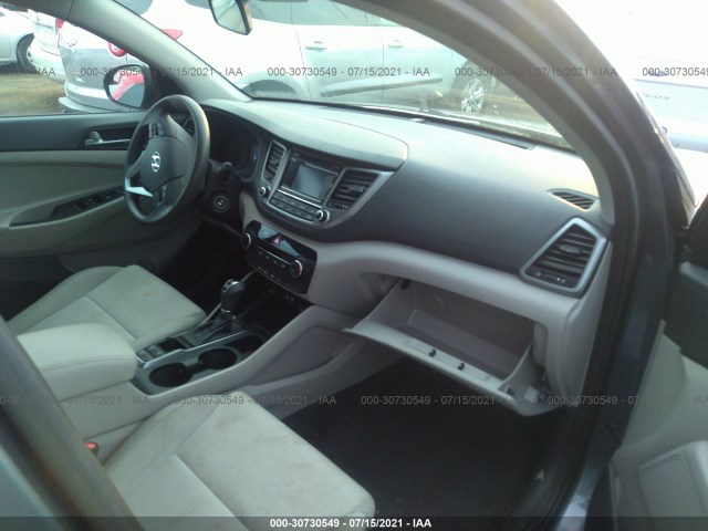 Photo 4 VIN: KM8J3CA4XGU097768 - HYUNDAI TUCSON 