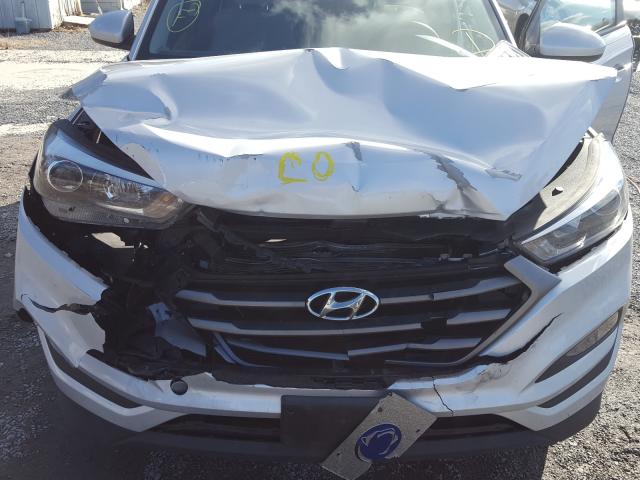 Photo 6 VIN: KM8J3CA4XGU125293 - HYUNDAI TUCSON LIM 