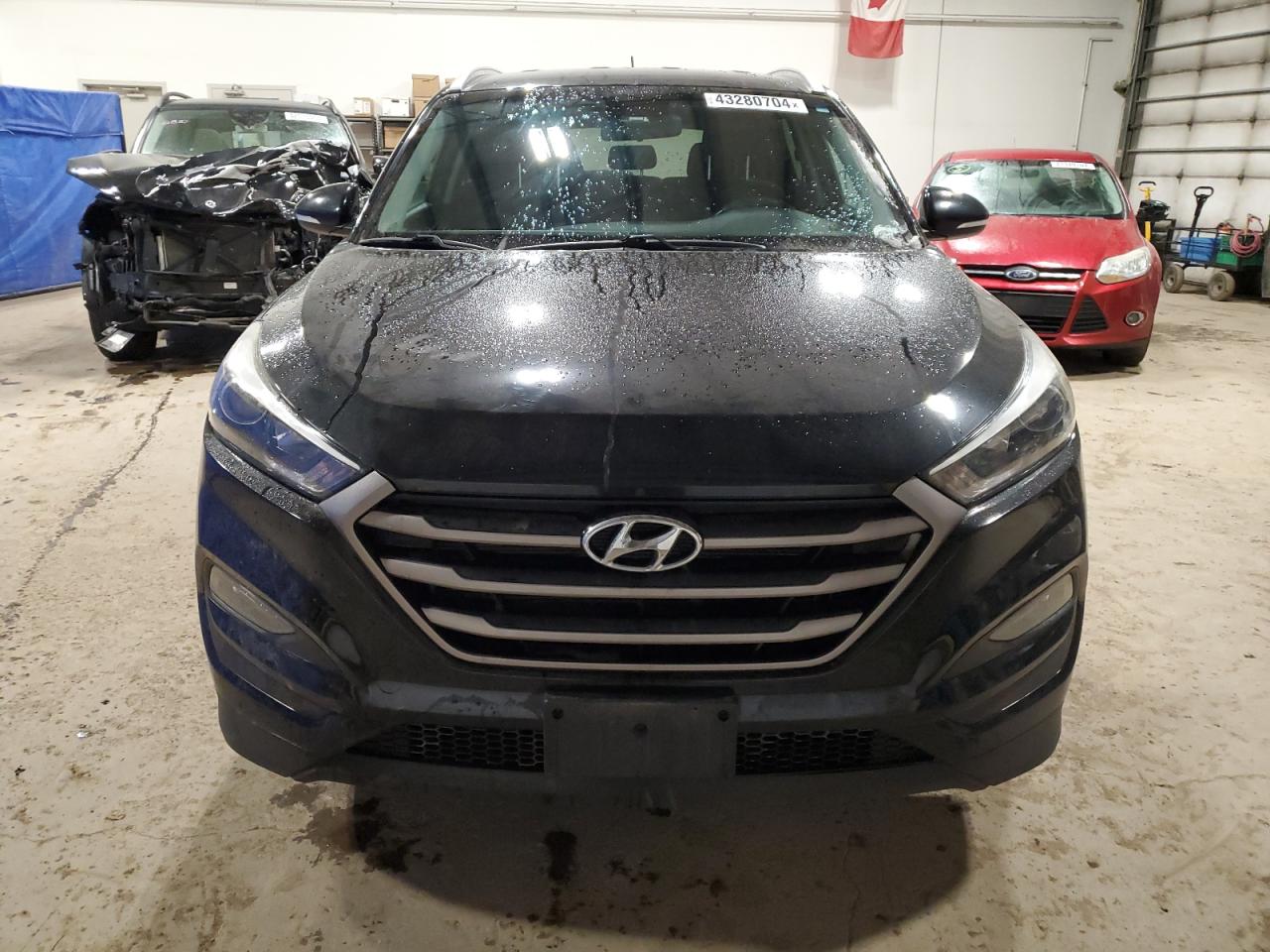 Photo 4 VIN: KM8J3CA4XGU216404 - HYUNDAI TUCSON 