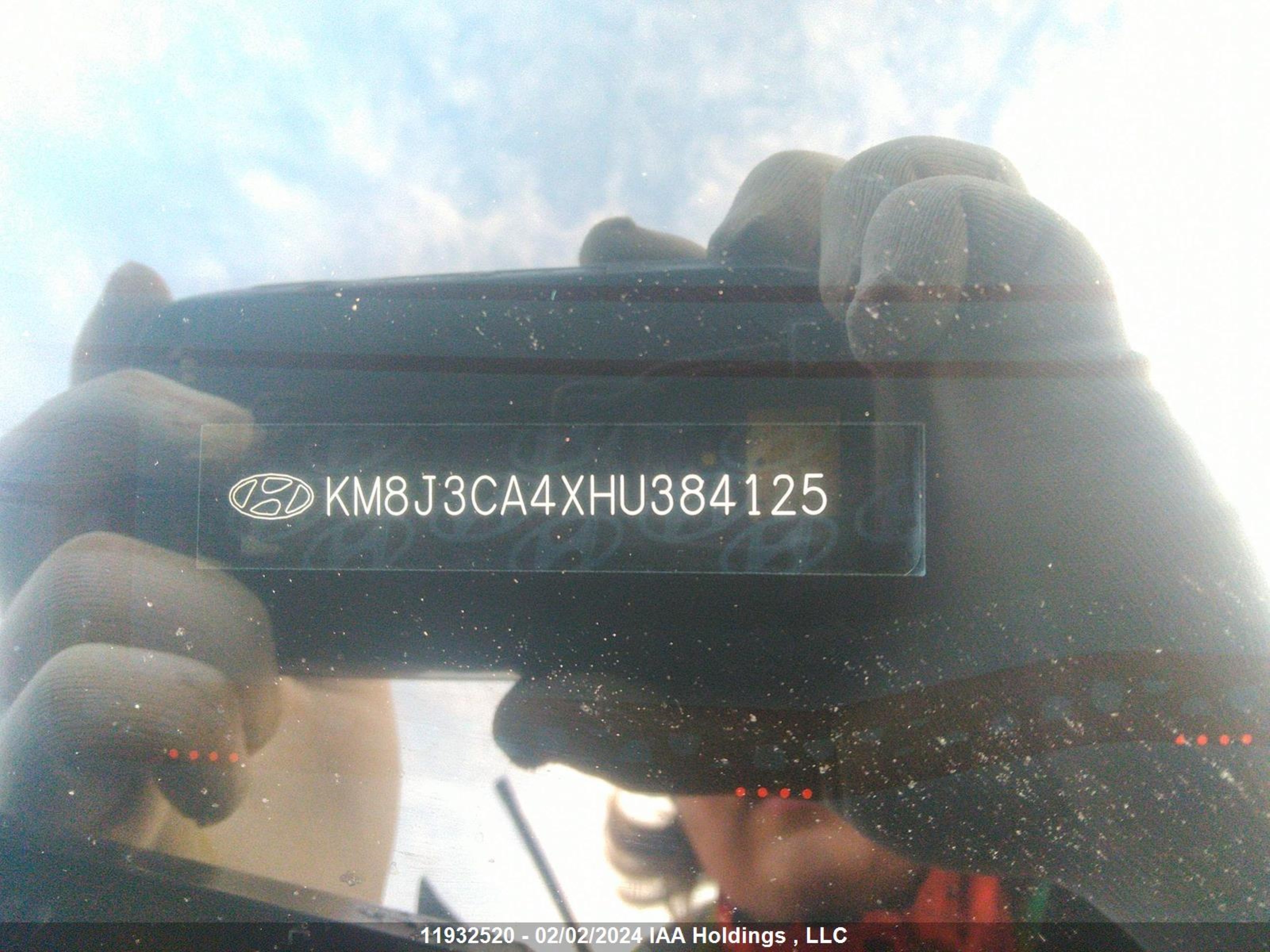 Photo 8 VIN: KM8J3CA4XHU384125 - HYUNDAI TUCSON 