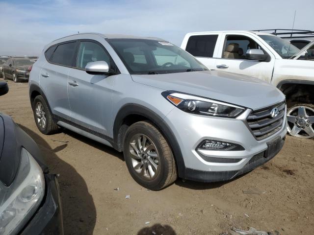 Photo 3 VIN: KM8J3CA4XHU457820 - HYUNDAI TUCSON LIM 