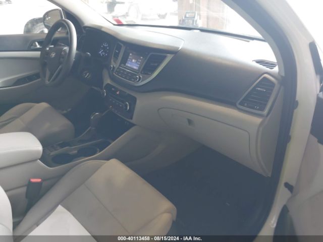 Photo 4 VIN: KM8J3CA4XHU505915 - HYUNDAI TUCSON 