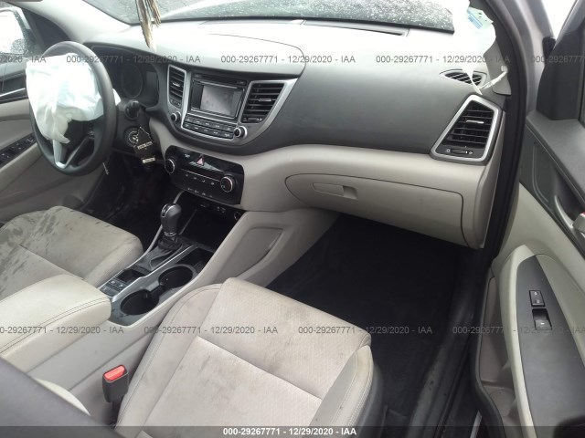 Photo 4 VIN: KM8J3CA4XHU546531 - HYUNDAI TUCSON 