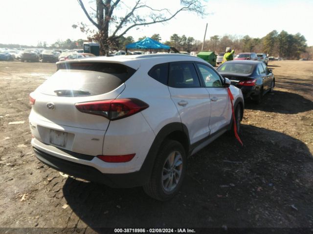 Photo 3 VIN: KM8J3CA4XHU551387 - HYUNDAI TUCSON 