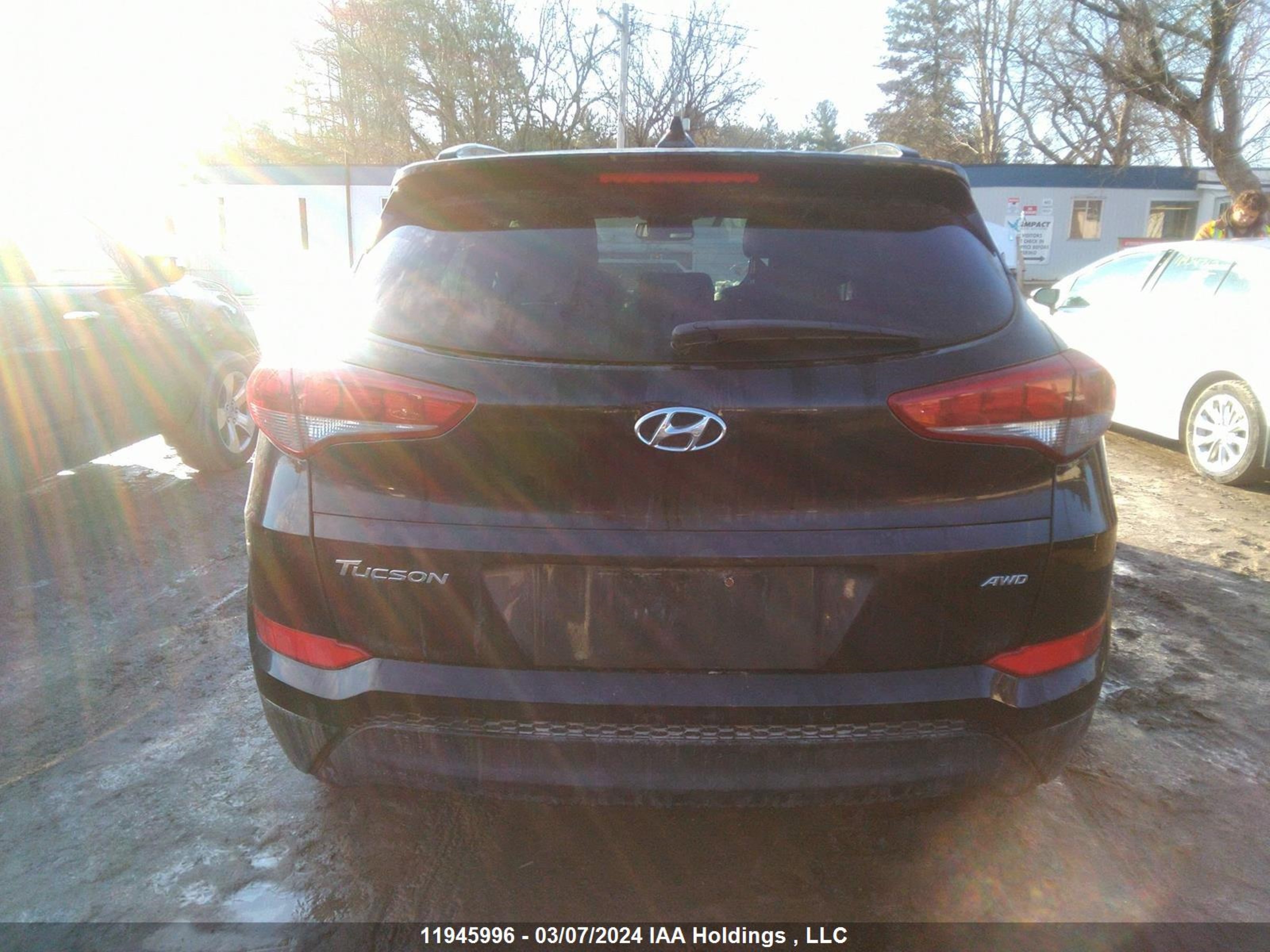 Photo 16 VIN: KM8J3CA4XHU562356 - HYUNDAI TUCSON 