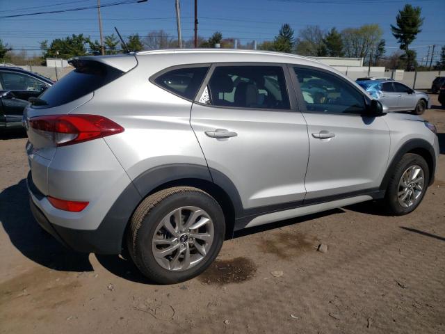 Photo 2 VIN: KM8J3CA4XHU585782 - HYUNDAI TUCSON LIM 