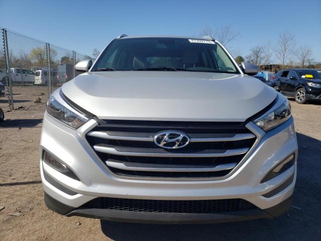 Photo 4 VIN: KM8J3CA4XHU585782 - HYUNDAI TUCSON LIM 