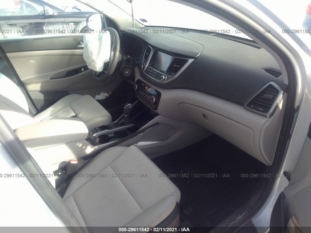 Photo 4 VIN: KM8J3CA4XJU654587 - HYUNDAI TUCSON 