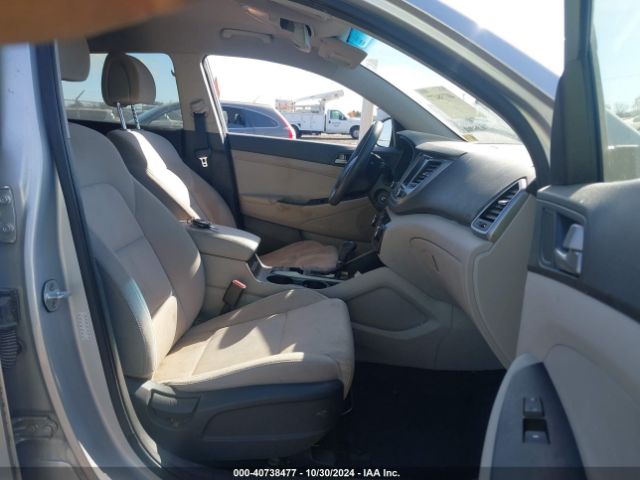 Photo 4 VIN: KM8J3CA4XJU706297 - HYUNDAI TUCSON 