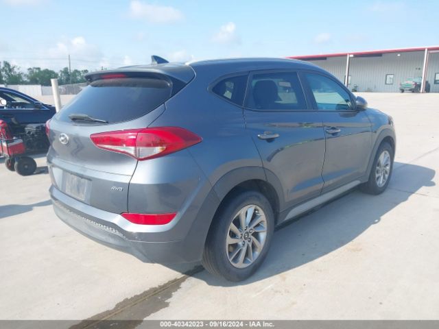 Photo 3 VIN: KM8J3CA4XJU716750 - HYUNDAI TUCSON 