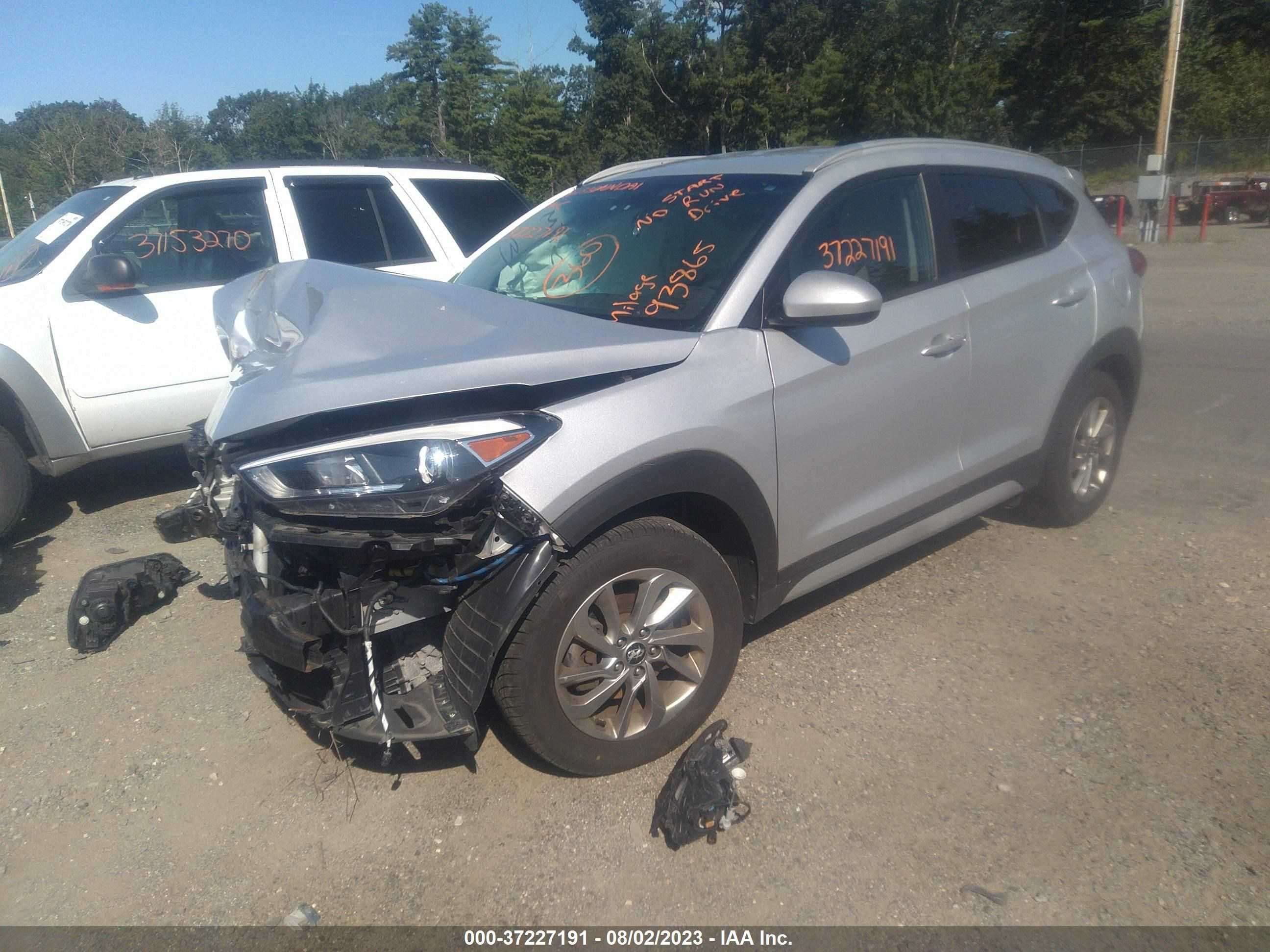 Photo 1 VIN: KM8J3CA4XJU723147 - HYUNDAI TUCSON 