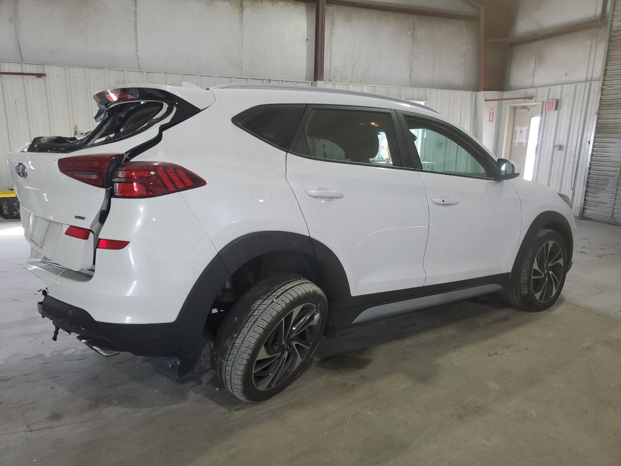 Photo 2 VIN: KM8J3CAL0KU858954 - HYUNDAI TUCSON 