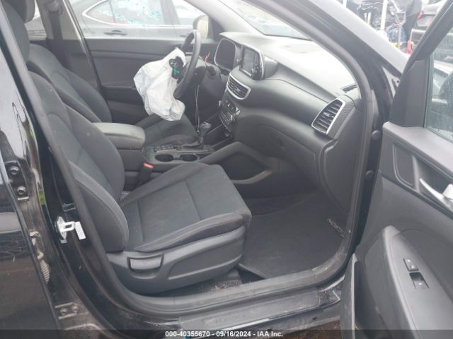 Photo 4 VIN: KM8J3CAL0KU982755 - HYUNDAI TUCSON 