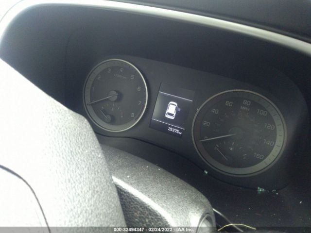 Photo 6 VIN: KM8J3CAL0KU985381 - HYUNDAI TUCSON 